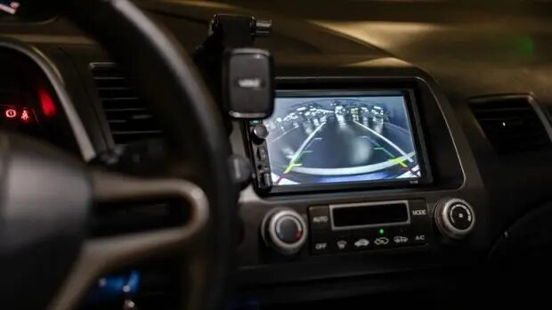 ۵ ویژگی در خودروهای جدید که تقریبا هیچکس از آنها استفاده نمیکند