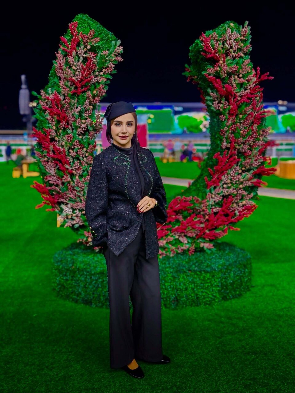 استایل لوکس شبنم قلی‌خانی در پیست اسب‌سواری دبی | عکس