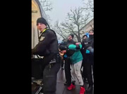 بازداشت خشن معترضان در خیابان توسط پلیس +‌ ویدئو | ماجرا چه بود؟