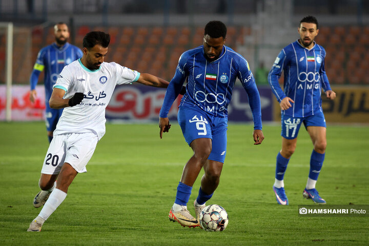 تصاویر بازی استقلال ۰-۱ گل‌گهر