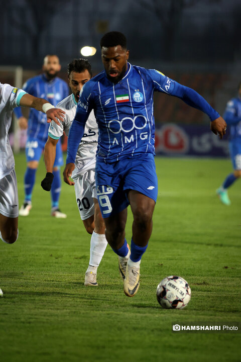 تصاویر بازی استقلال ۰-۱ گل‌گهر