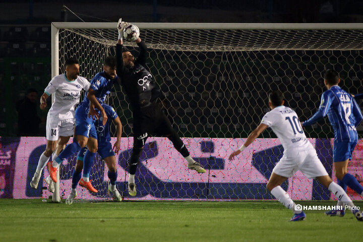 تصاویر بازی استقلال ۰-۱ گل‌گهر