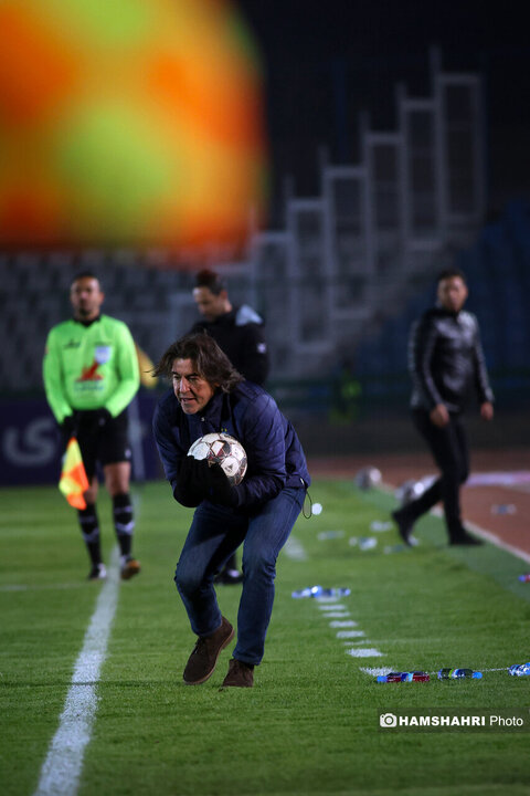 تصاویر بازی استقلال ۰-۱ گل‌گهر