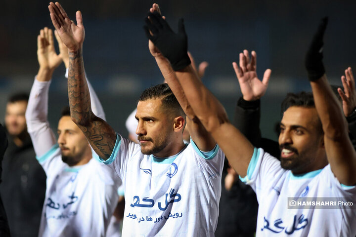 تصاویر بازی استقلال ۰-۱ گل‌گهر