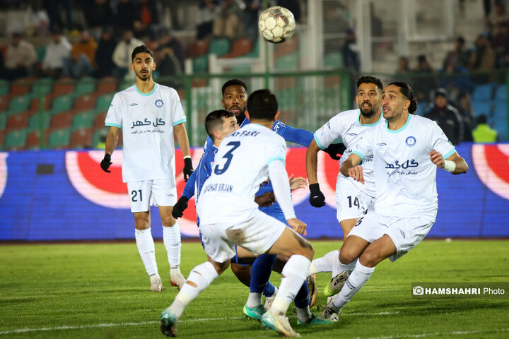 تصاویر بازی استقلال ۰-۱ گل‌گهر