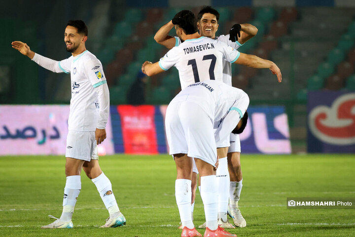 تصاویر بازی استقلال ۰-۱ گل‌گهر