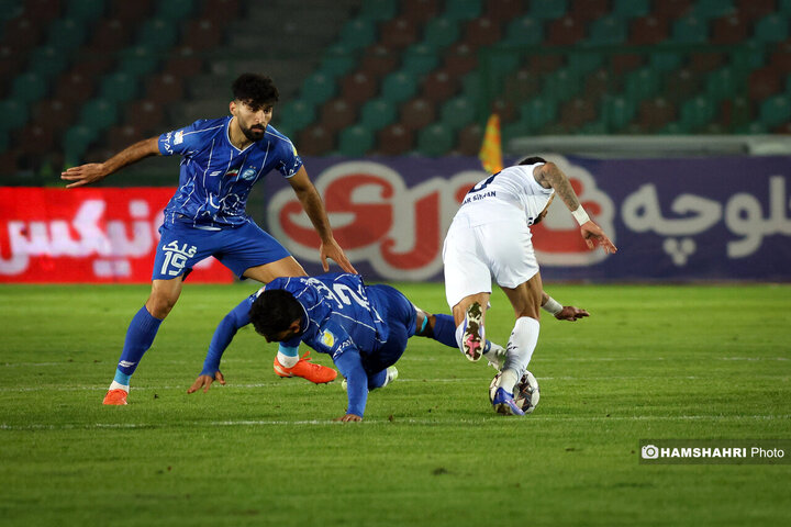 تصاویر بازی استقلال ۰-۱ گل‌گهر