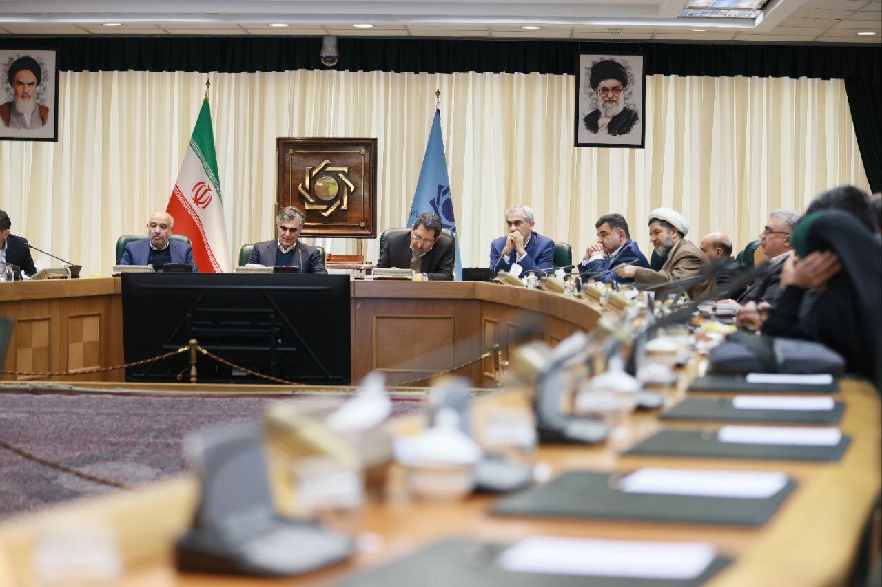 فوری | فرماندهان اقتصادی دولت به‌خط شدند | چهره مصمم فرزین در جلسه اضطراری برای دلار و معیشت