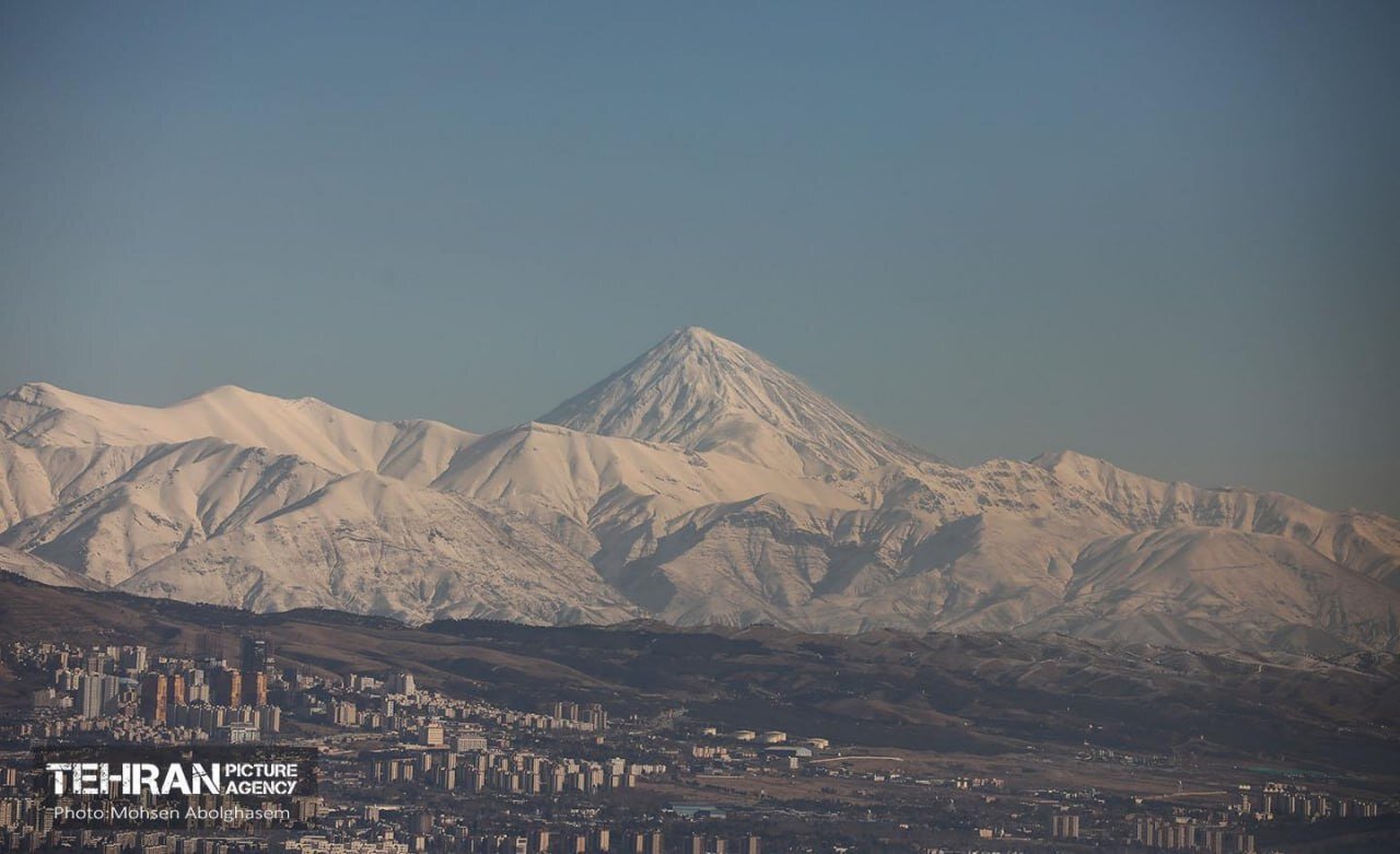چهره ایران برفی و خوشحالی مردم + عکس و فیلم