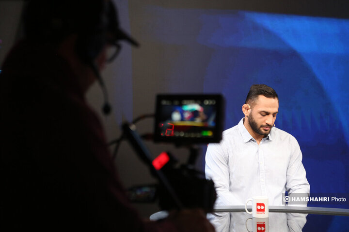 گفتگو با امیر علی آذر پیرا