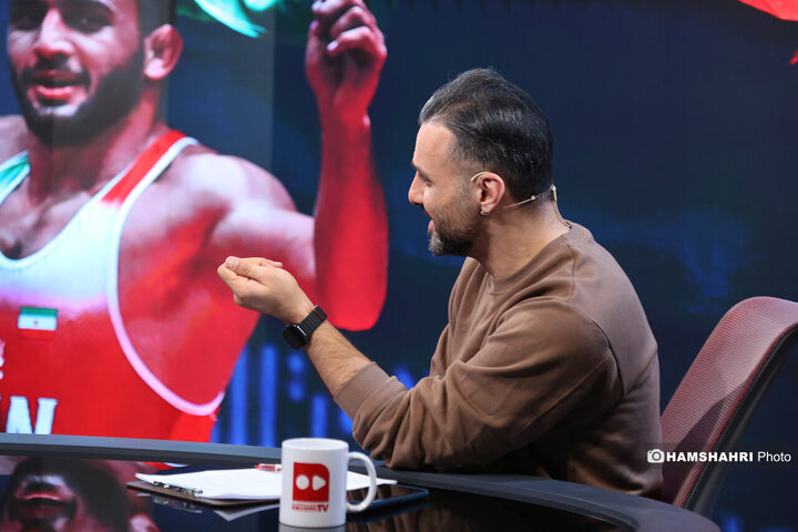 گفتگو با امیر علی آذر پیرا