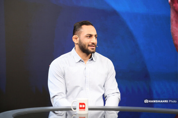 گفتگو با امیر علی آذر پیرا