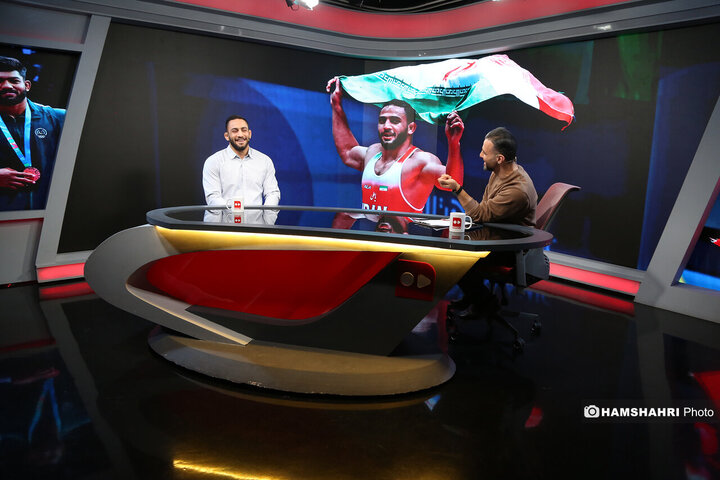 گفتگو با امیر علی آذر پیرا