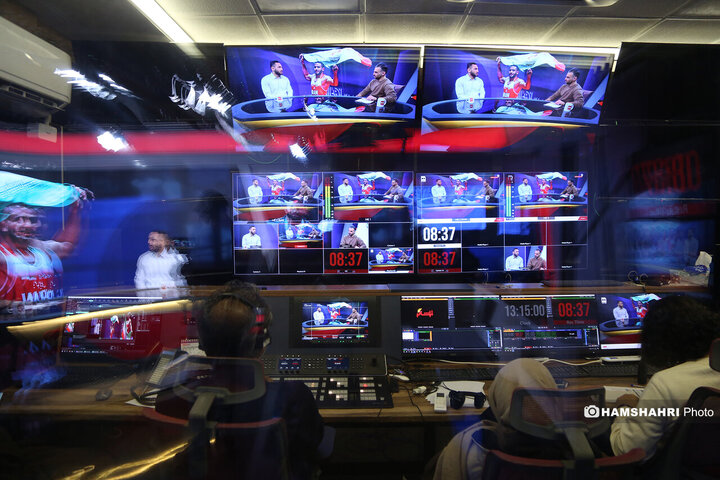 گفتگو با امیر علی آذر پیرا