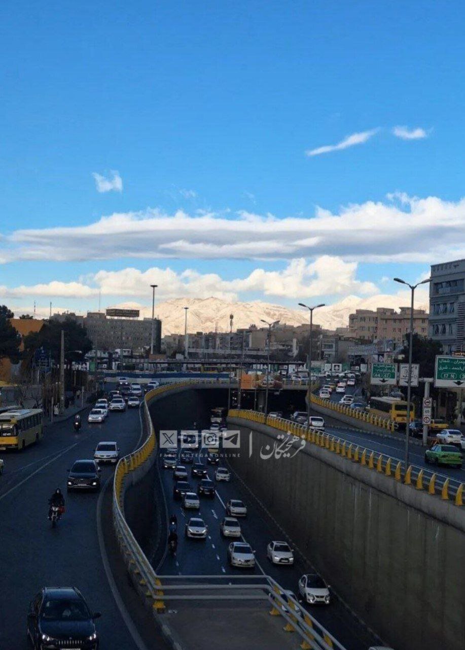 امروز ۹دی، آسمان آبی تهران و کوه‌های سفیدپوش | تصاویر