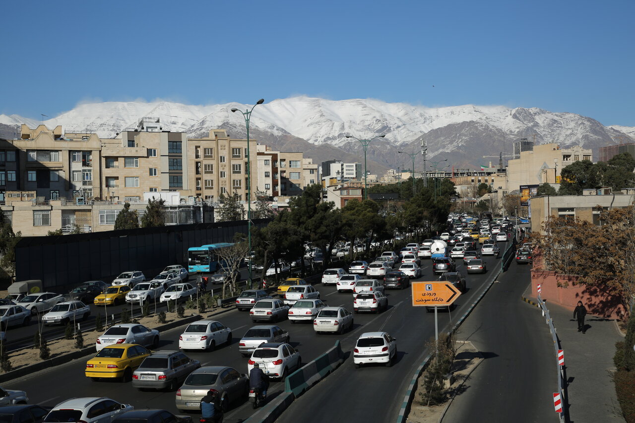 تصاویری از حالوهوای متفاوت پایتخت با آسمان آبی