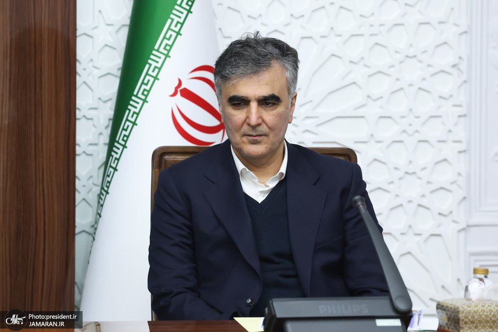 آخرین عکس از محمدرضا فرزین به عنوان رئیس کل بانک مرکزی