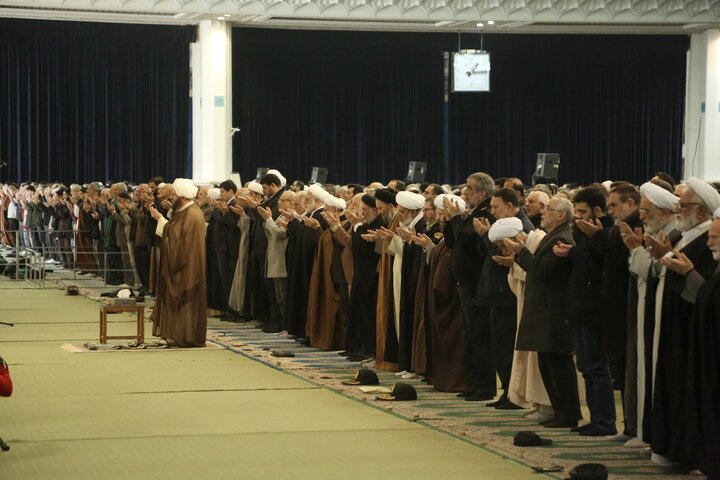 نماز جمعه ۲۲