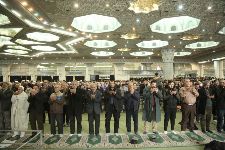 نماز جمعه ۲۲