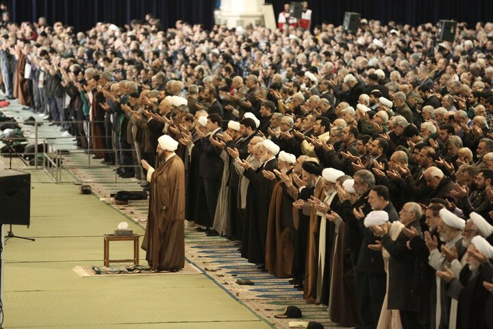 نماز جمعه ۲۲