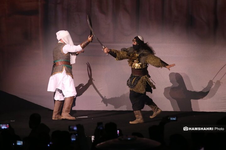 رونمایی از نماد فاتح خیبر در قلب تهران