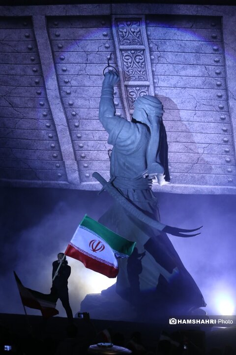 رونمایی از نماد فاتح خیبر در قلب تهران