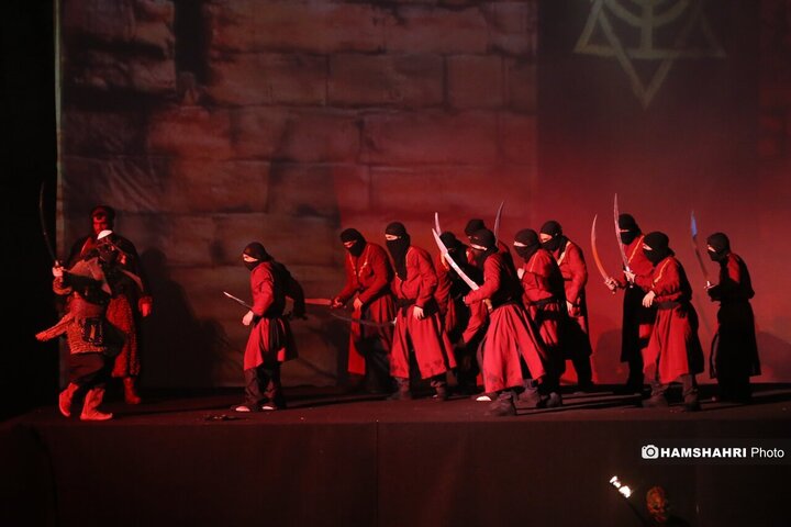 رونمایی از نماد فاتح خیبر در قلب تهران