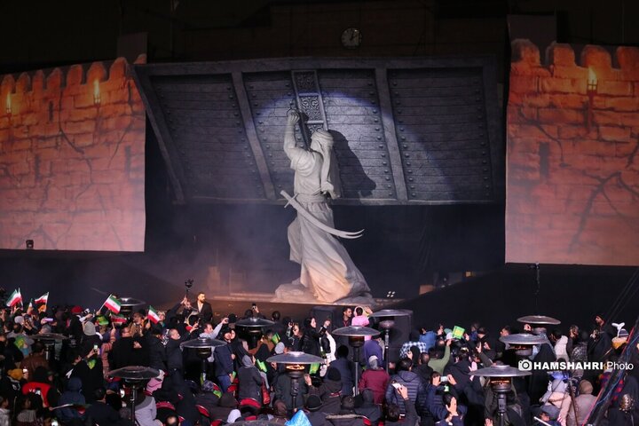 رونمایی از نماد فاتح خیبر در قلب تهران