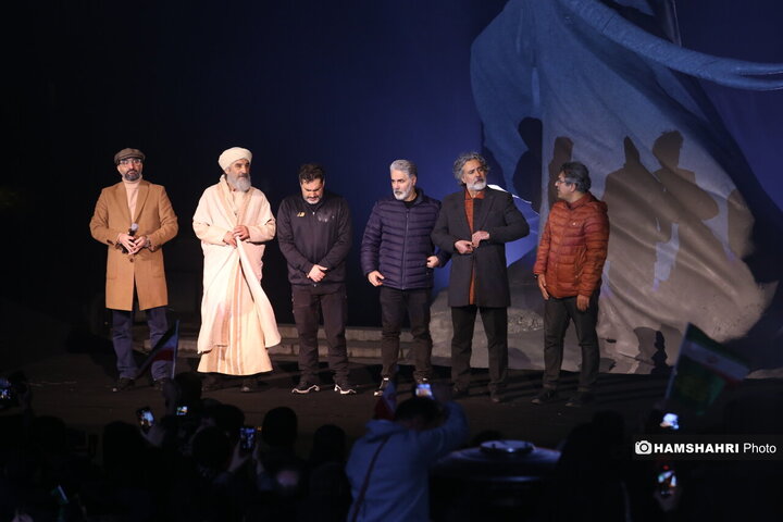 رونمایی از نماد فاتح خیبر در قلب تهران