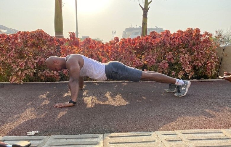 چطور در خانه عضله سازی کنیم؟