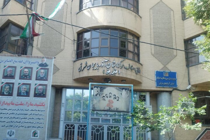 حمله شبانه و پرتاب کوکتل مولوتوف توسط افراد ناشناس به این ساختمان | عصبانیت آشوبگران از عدم همراهی کسبه