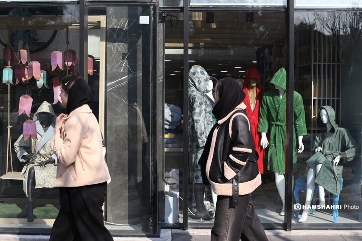 فعالیت روزمره بازار در محدوده خیابان جمهوری