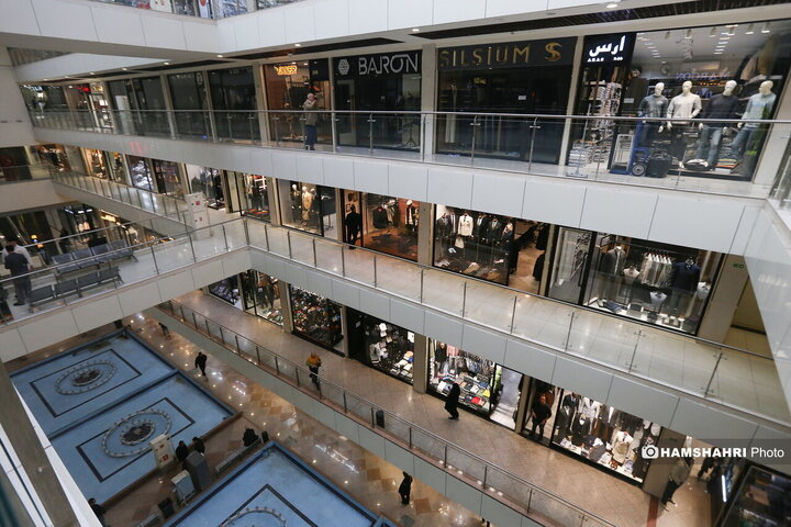 فعالیت روزمره بازار در محدوده خیابان جمهوری