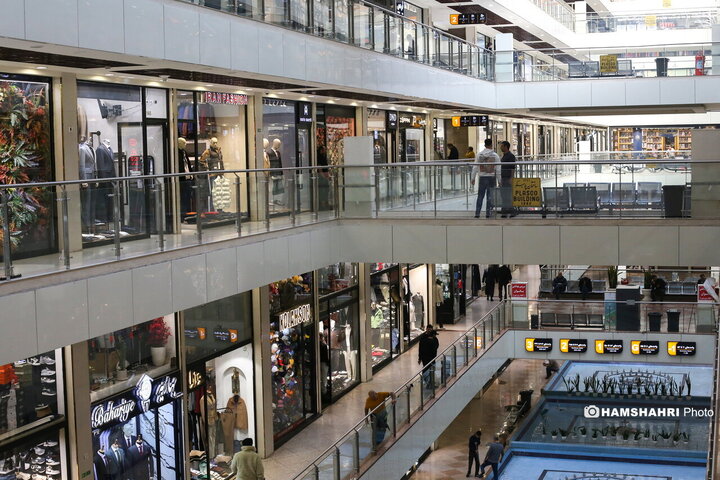 فعالیت روزمره بازار در محدوده خیابان جمهوری