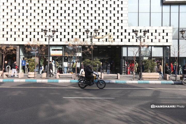 فعالیت روزمره بازار در محدوده خیابان جمهوری