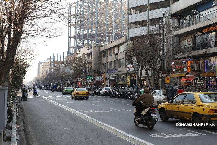 فعالیت روزمره بازار در محدوده خیابان جمهوری