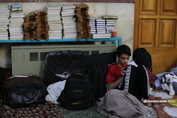 مراسم معنوی اعتکاف در حسینیه ارشاد تهران