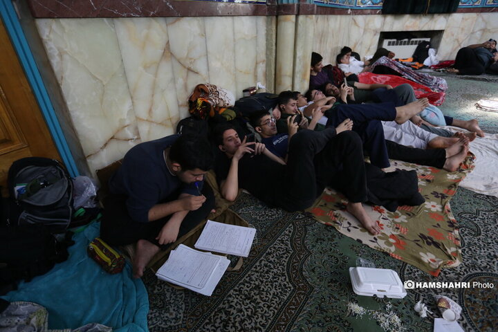 مراسم معنوی اعتکاف در حسینیه ارشاد تهران