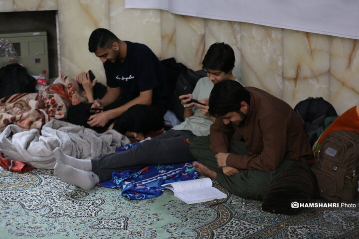 مراسم معنوی اعتکاف در حسینیه ارشاد تهران