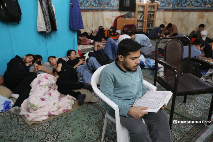 مراسم معنوی اعتکاف در حسینیه ارشاد تهران