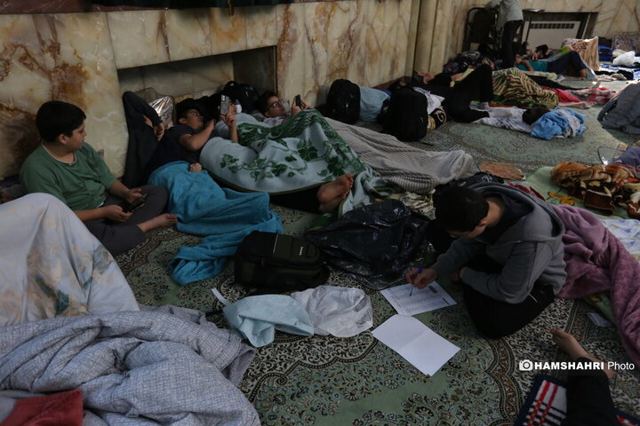 مراسم معنوی اعتکاف در حسینیه ارشاد تهران