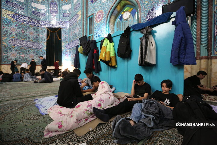 مراسم معنوی اعتکاف در حسینیه ارشاد تهران