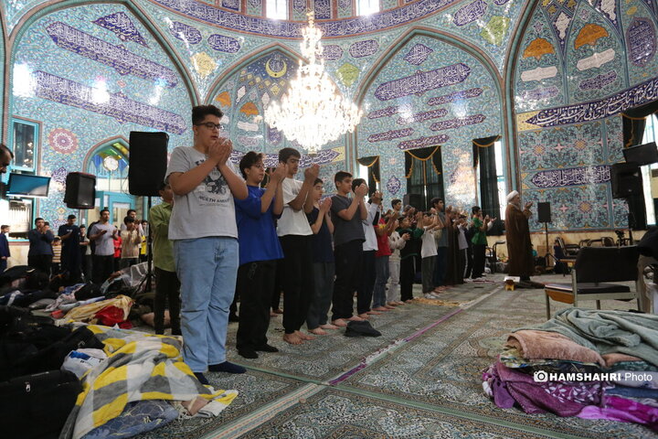 مراسم معنوی اعتکاف در حسینیه ارشاد تهران