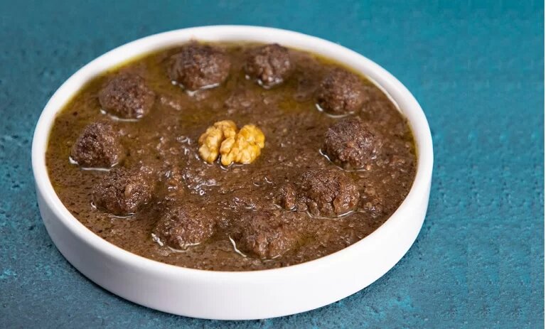خورشت فسنجان خوشمزه و مجلسی با گوشت قلقلی