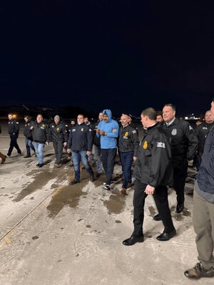 تصاویری از مادورو در حال خروج از هواپیما در نیویورک