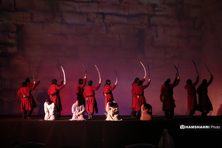 رونمایی از نماد فاتح خیبر در قلب تهران۲