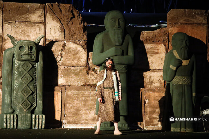 رونمایی از نماد فاتح خیبر در قلب تهران۲