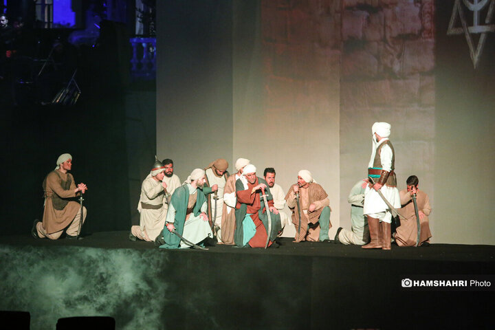 رونمایی از نماد فاتح خیبر در قلب تهران۲