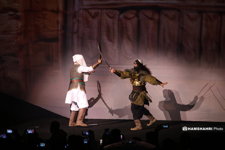 رونمایی از نماد فاتح خیبر در قلب تهران۲