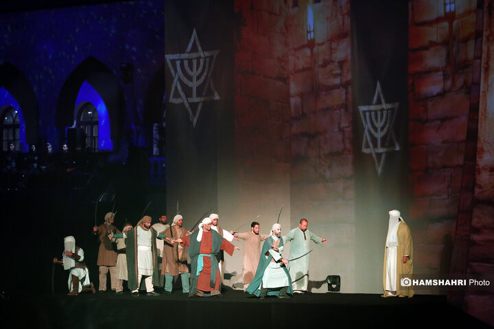 رونمایی از نماد فاتح خیبر در قلب تهران-۳